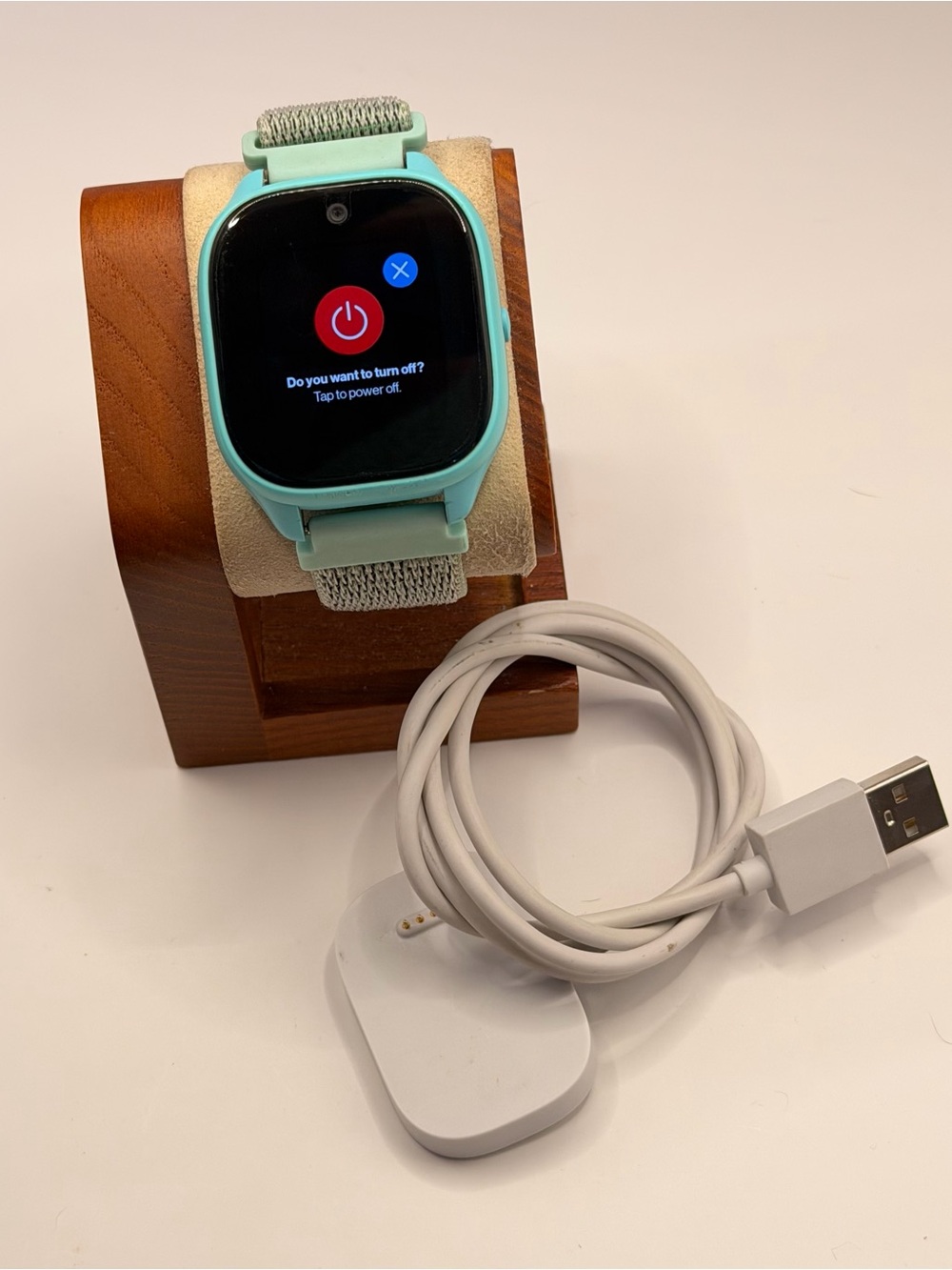 Gizmo Watch 3 Verizon, Excellent, Charger Included, Kids Smartwatch